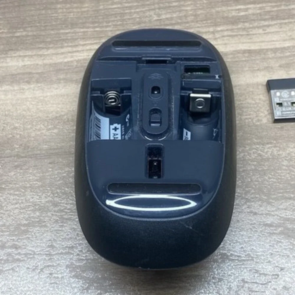 Microsoft Explorer Touch‎ Mouse 1490 USB Wireless BlueTrack Vintage